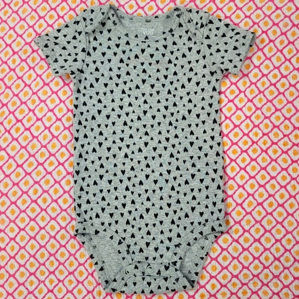 ° SZ 9MO • Onesie °